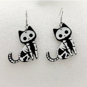 NIP Cool Black and White Cat Skeleton Earrings!